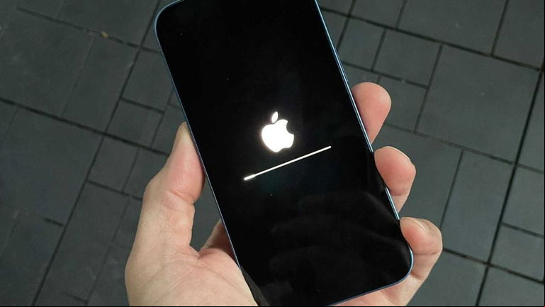 Apple se compromete a ofrecer 5 años de actualizaciones de seguridad en el iPhone (aunque ofrece muchos más)